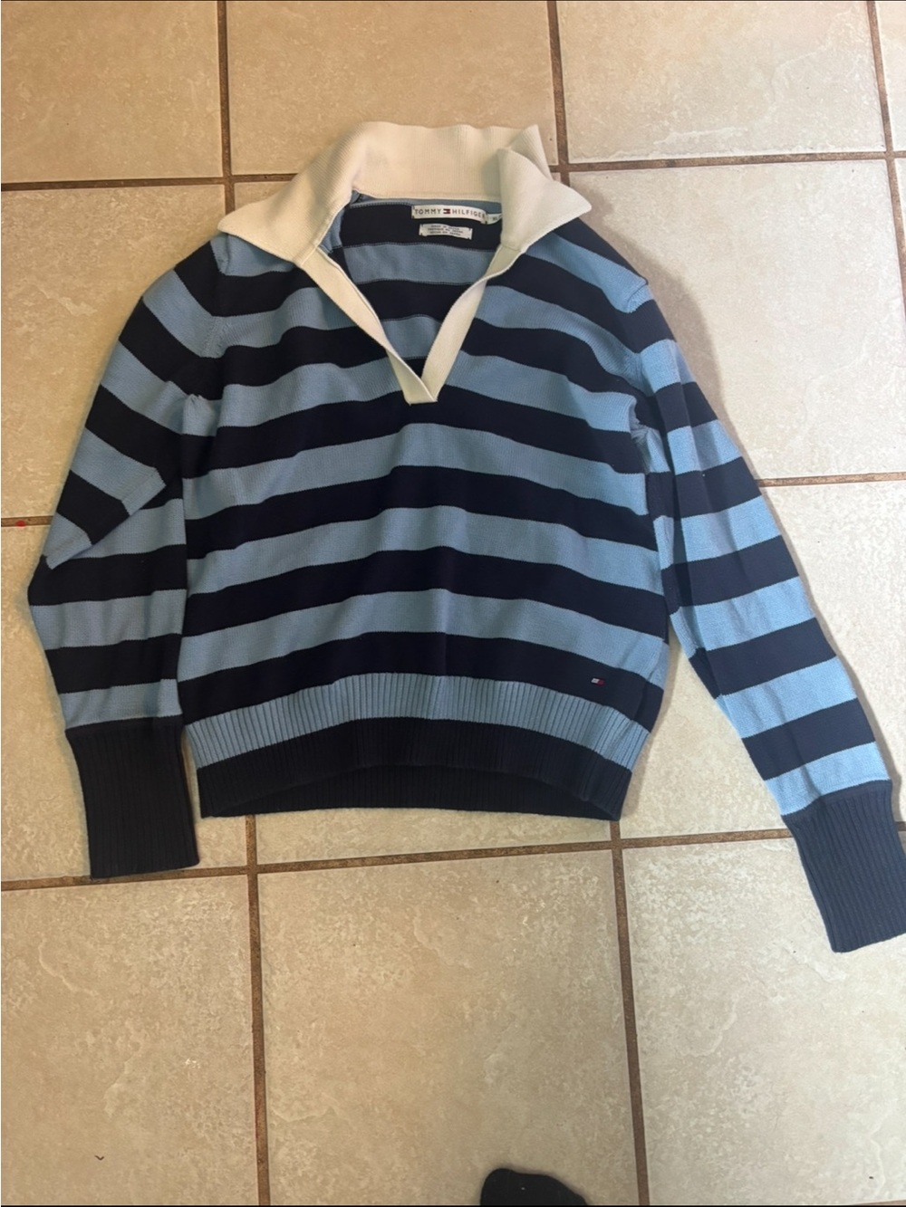 Tommy Hilfiger Light Blue & Navy Striped V‑Neck Sweater with Cream Collar
